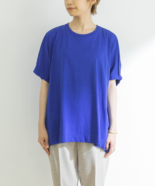 URBAN RESEARCH(アーバンリサーチ)の「前後切替オーバーチュニック(Tシャツ/カットソー・レディース・ブラック/ホワイト/ブルー・FREE)」の4枚目の写真