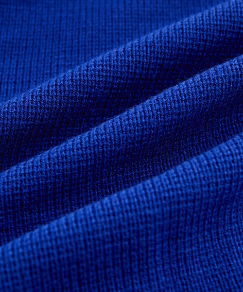ADAM ET ROPE'(アダムエロペ)の「【WEB限定】LOGAN/ローガン 別注 カラーブロック カーディガン/ユニセックス(カーディガン/ボレロ・メンズ・ベージュ/グリーン系その他/ブルー・L/M)」の12枚目の写真