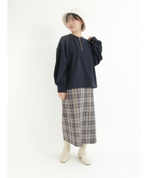Te chichi TERRASSE(テチチテラス)の「ダンボールノーカラーハーフジップトップス(Tシャツ/カットソー・レディース・ネイビー/グレー/オフホワイト・フリ-)」の7枚目の写真