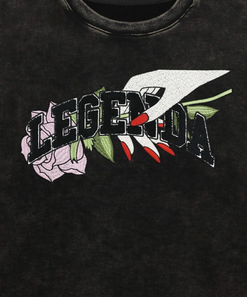 LEGENDA（レジェンダ）の「レジェンダ アシッドウォッシュ ローズ ホールディング スウェットシャツ / LEGENDA Acid-Wash Rose Holding Sweatshirt（スウェット・メンズ・ブラック×ホワイト/ブラック×パープル/ブラック×グリーン/ブラック×ブルー・FREE）」の6枚目の写真