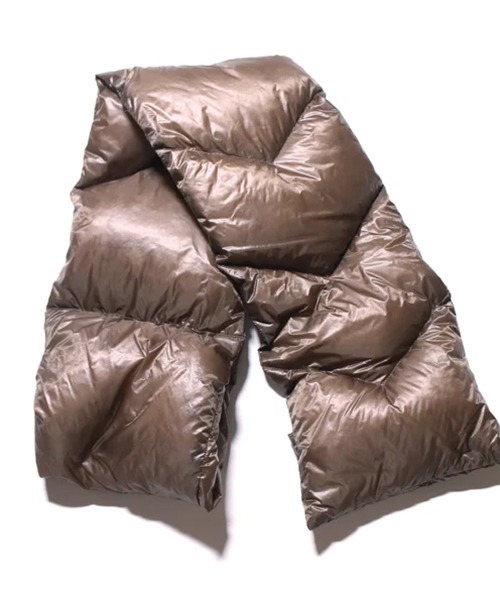 NANGA（ナンガ）の「NANGA/ナンガ POTABLE LIGHT DOWN MUFFLER(UNISEX) ダウンマフラー（マフラー・メンズ・ブラック/ベージュ/ネイビー/ブラウン/カーキ・FREE）」の10枚目の写真