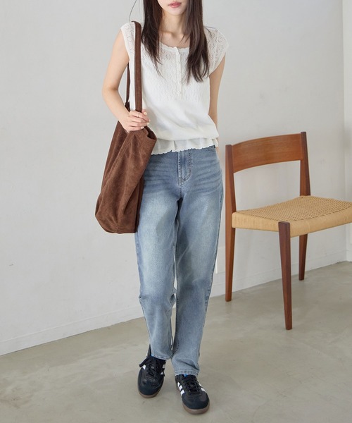 CHAN ME（チャンミ）の「テーパードデニムパンツ（デニムパンツ・レディース・ホワイト/ダークネイビー/インディゴブルー/ブルー/ブラック系その他/ブラック/ライトブルー/サックスブルー・SMALL/MEDIUM/LARGE/X-LARGE/X-SMALL）」の13枚目の写真