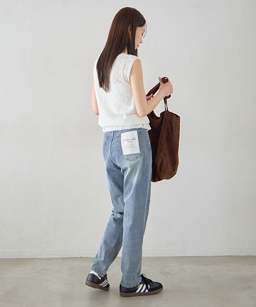 CHAN ME（チャンミ）の「テーパードデニムパンツ（デニムパンツ・レディース・ホワイト/ダークネイビー/インディゴブルー/ブルー/ブラック系その他/ブラック/ライトブルー/サックスブルー・SMALL/MEDIUM/LARGE/X-LARGE/X-SMALL）」の16枚目の写真