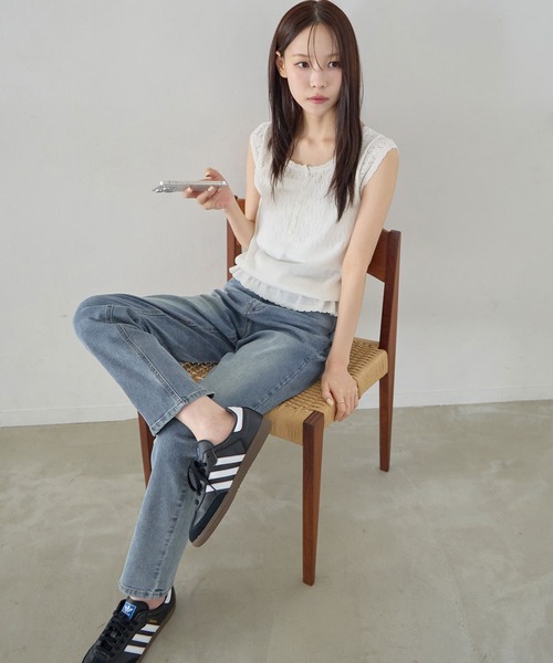 CHAN ME（チャンミ）の「テーパードデニムパンツ（デニムパンツ・レディース・ホワイト/ダークネイビー/インディゴブルー/ブルー/ブラック系その他/ブラック/ライトブルー/サックスブルー・SMALL/MEDIUM/LARGE/X-LARGE/X-SMALL）」の17枚目の写真