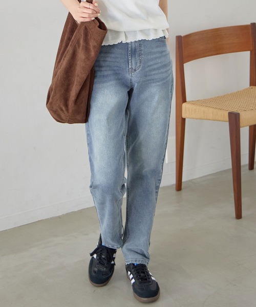 CHAN ME（チャンミ）の「テーパードデニムパンツ（デニムパンツ・レディース・ホワイト/ダークネイビー/インディゴブルー/ブルー/ブラック系その他/ブラック/ライトブルー/サックスブルー・SMALL/MEDIUM/LARGE/X-LARGE/X-SMALL）」の12枚目の写真