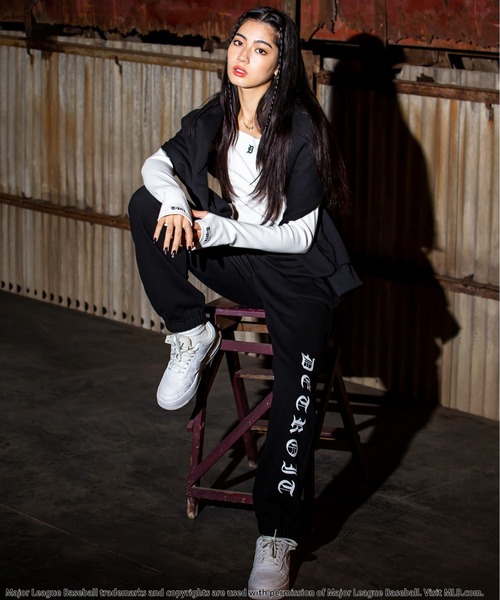 BACK TO THE FIELD(バック トゥー ザ フィールド)の「【MLB】刺繍ロゴカットタイトリブトップス(Tシャツ/カットソー・レディース・ホワイト/グリーン/ブラック・FREE)」の14枚目の写真