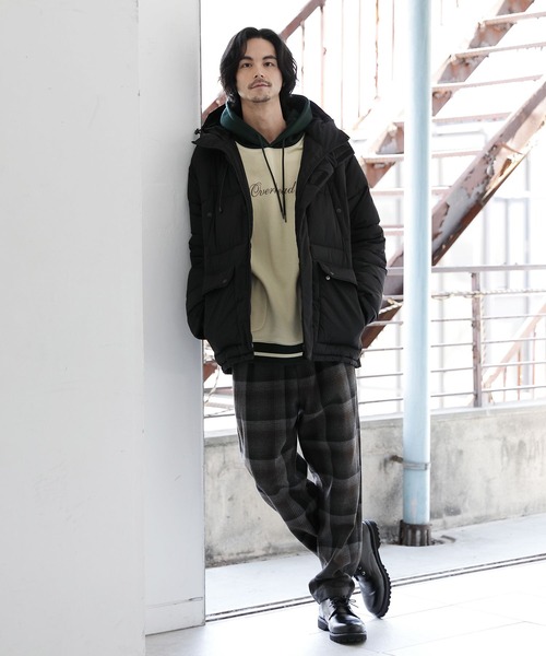 niko and（ニコアンド）の「切り替えアソートプリントパーカー