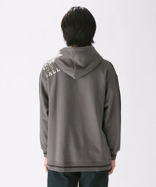 niko and（ニコアンド）の「切り替えアソートプリントパーカー