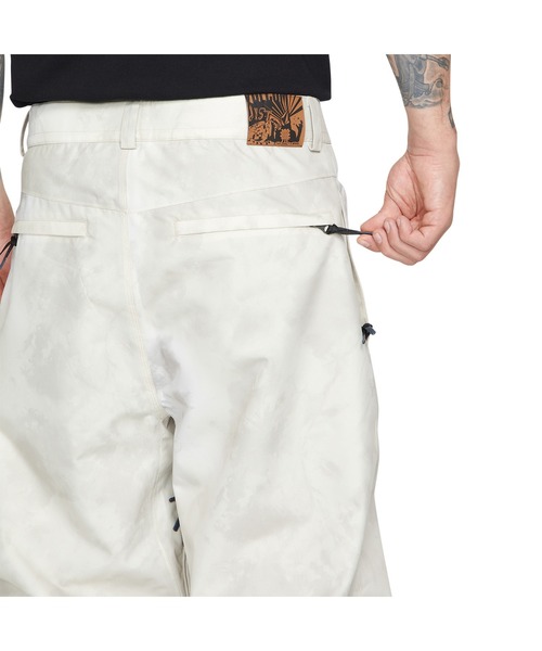VOLCOM(ボルコム)の「【VOLCOM】VLCMXDUSTBOX PANT / SNOW WEAR(その他パンツ・メンズ・クリーム/ブラック・LARGE/X-LARGE/MEDIUM)」の14枚目の写真