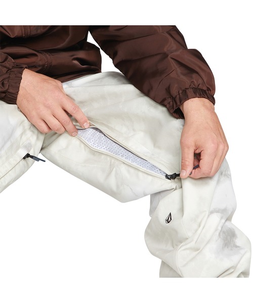 VOLCOM(ボルコム)の「【VOLCOM】VLCMXDUSTBOX PANT / SNOW WEAR(その他パンツ・メンズ・クリーム/ブラック・LARGE/X-LARGE/MEDIUM)」の13枚目の写真
