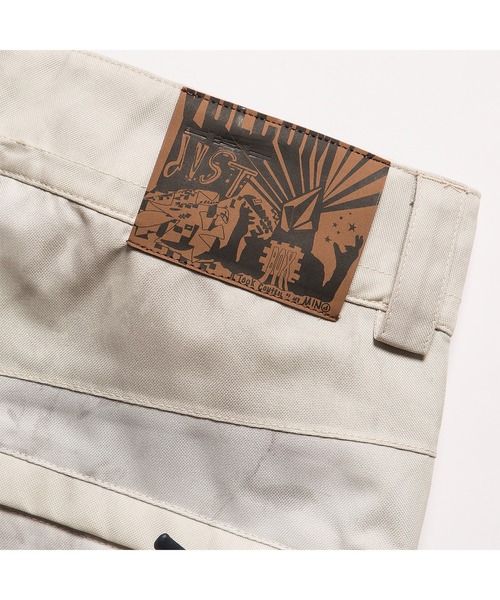 VOLCOM(ボルコム)の「【VOLCOM】VLCMXDUSTBOX PANT / SNOW WEAR(その他パンツ・メンズ・クリーム/ブラック・LARGE/X-LARGE/MEDIUM)」の10枚目の写真