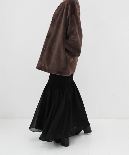 AKTE（アクテ）の「フェイクファーミドルコート（ノーカラーコート・レディース・ベージュ/ブラウン/ホワイト・FREE）」の16枚目の写真