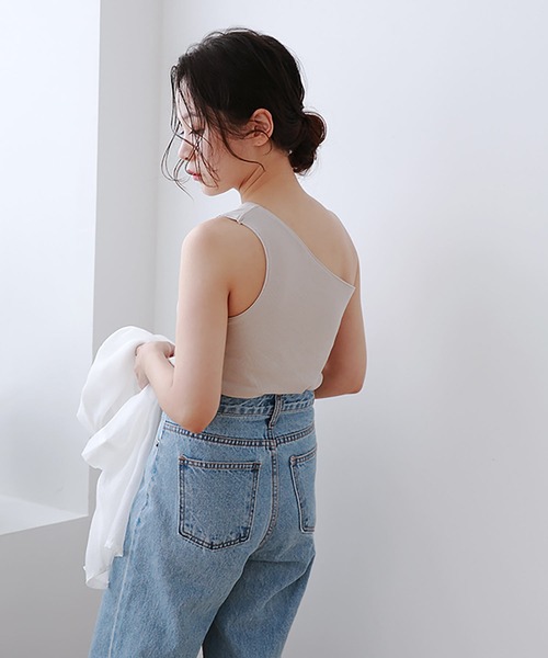 Isn't She?(イズントシー)の「2タイプカップインキャミソール(キャミソール・レディース・グレイッシュベージュ/ブラック・B/A)」の5枚目の写真