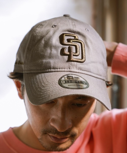 NEW ERA（ニューエラ）の「【NEW ERA(ニューエラ)】別注930メジャーリーグキャップ（キャップ・メンズ・グリーン/モカ/ブラック/ブルー・FREE）」の2枚目の写真