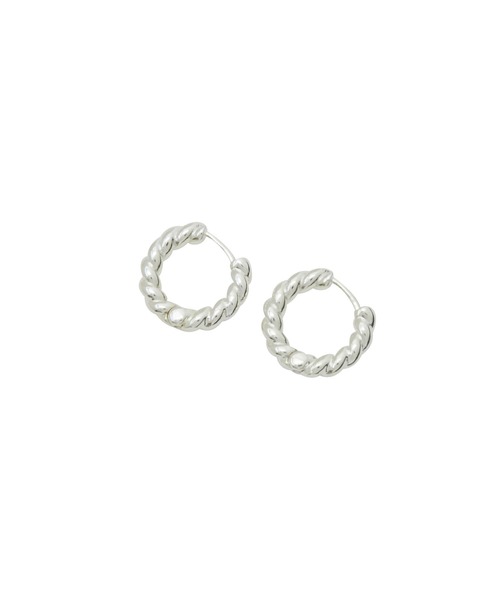 ADAM ET ROPE'(アダムエロペ)の「【LES BIJOUX】ツイストラインフープピアス(ピアス(両耳用)・レディース・シルバー/ゴールド・FREE)」の4枚目の写真
