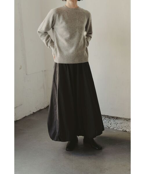 Kari & lili（カウリアンドリィリィ）の「balloon skirt（スカート・レディース・オフホワイト/ブラック/ダークブルー・FREE）」の4枚目の写真