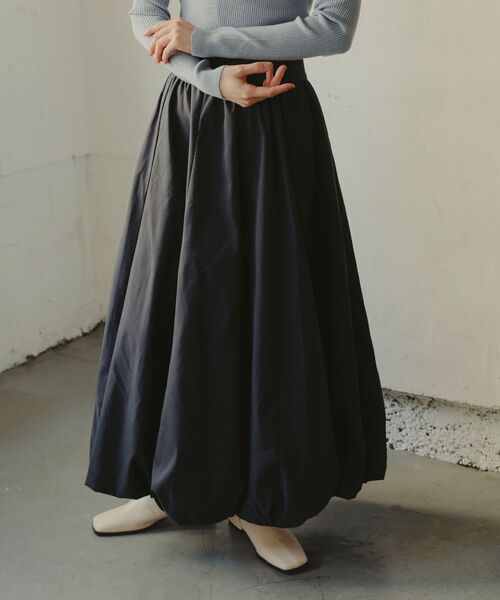 Kari & lili（カウリアンドリィリィ）の「balloon skirt（スカート・レディース・オフホワイト/ブラック/ダークブルー・FREE）」の18枚目の写真