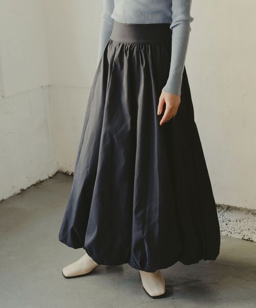 Kari & lili（カウリアンドリィリィ）の「balloon skirt（スカート・レディース・オフホワイト/ブラック/ダークブルー・FREE）」の12枚目の写真