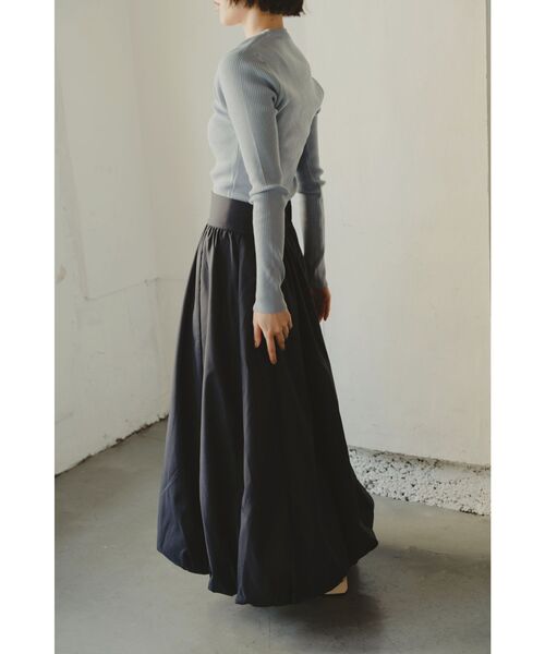 Kari & lili（カウリアンドリィリィ）の「balloon skirt（スカート・レディース・オフホワイト/ブラック/ダークブルー・FREE）」の7枚目の写真