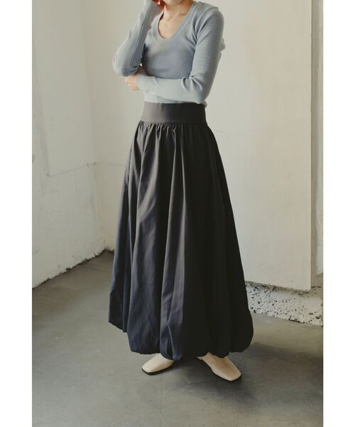 Kari & lili（カウリアンドリィリィ）の「balloon skirt（スカート・レディース・オフホワイト/ブラック/ダークブルー・FREE）」の16枚目の写真