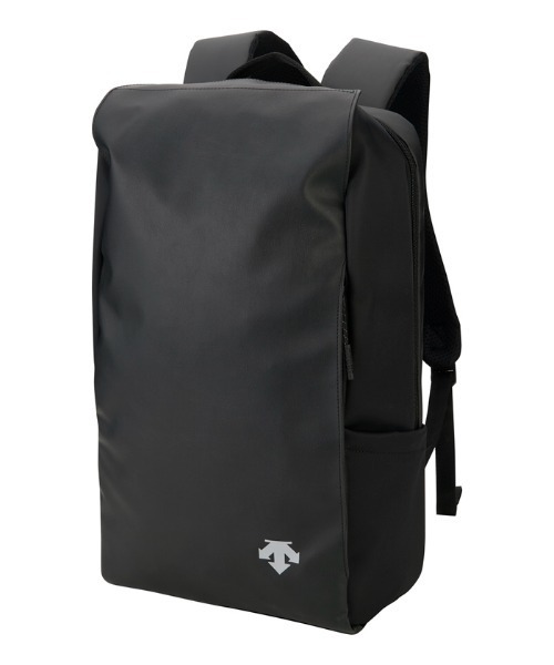 DESCENTE(デサント)の「エアロストリームバックパック ソリッドタイプ(容量約15L)(バックパック/リュック・メンズ・ブラック・FREE)」の1枚目の写真