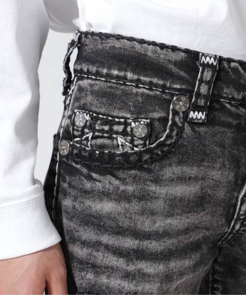 TRUE RELIGION（トゥルーレリジョン）の「True Religion Brand Jeans（トゥルーレリジョン ブランドジーンズ）RICKY SHORTS SUPER T CLEAN HEM（その他パンツ・メンズ・ブラック・30）」の5枚目の写真