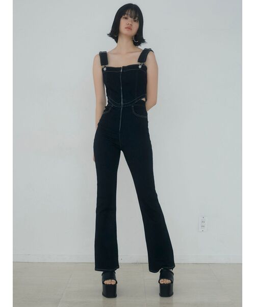EMODA（エモダ）の「デニムフレアサロペット（つなぎ/オールインワン・レディース・ライトブルー/ブラック/インディゴブルー・SMALL/MEDIUM）」の19枚目の写真