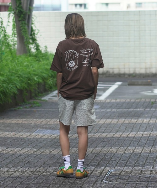 BANKS(バンクス)の「DESIGN TEE/BANKS(バンクス)半袖Tシャツ(Tシャツ/カットソー・メンズ・ダークベージュ/ブラウン/オフホワイト・MEDIUM/LARGE/X-LARGE)」の15枚目の写真