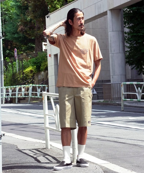 BANKS(バンクス)の「DESIGN TEE/BANKS(バンクス)半袖Tシャツ(Tシャツ/カットソー・メンズ・ダークベージュ/ブラウン/オフホワイト・MEDIUM/LARGE/X-LARGE)」の11枚目の写真