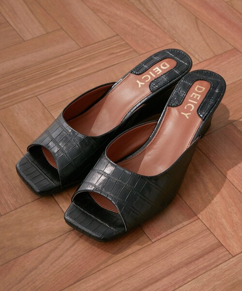 DEICY(デイシー)の「ウェッジミュール(サンダル・レディース・ピンク/ブラック/アイボリー・M/L/S)」の1枚目の写真