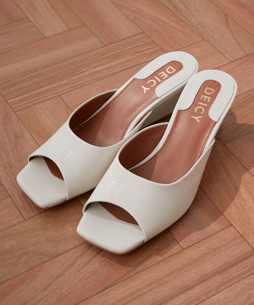 DEICY(デイシー)の「ウェッジミュール(サンダル・レディース・ピンク/ブラック/アイボリー・M/L/S)」の4枚目の写真