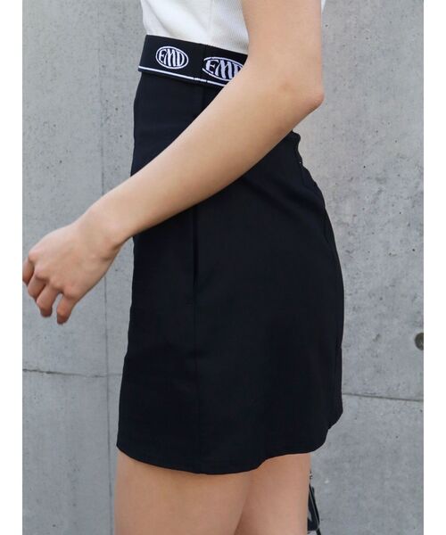 EMODA(エモダ)の「ハイウエストタックスカート(スカート・レディース・ブラック/その他/ブルー/ブラウン・SMALL/MEDIUM)」の21枚目の写真