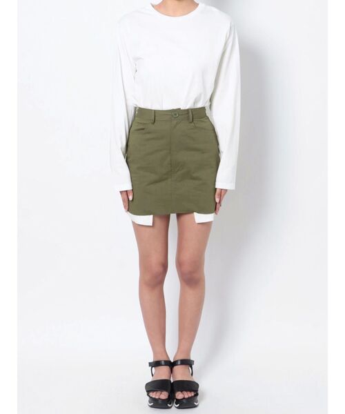 EVRIS(エヴリス)の「ポケットデザインローウエストスカート(スカート・レディース・カーキ/ブラック・SMALL/MEDIUM)」の7枚目の写真
