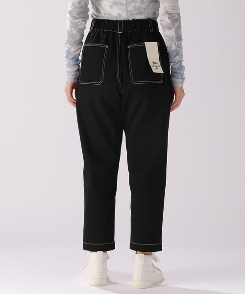 niko and...（ニコアンド）の「ストレッチテーパードパンツ（その他パンツ・レディース・ネイビー/ベージュ/ブラック/カーキ/オフホワイト/ブルー/ブラック系その他/オリーブ/ブラック×グレー/インディゴブルー/ブラウン・LARGE/MEDIUM）」の17枚目の写真