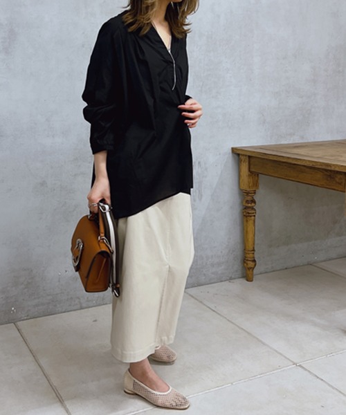 un dix cors(アンディコール)の「コットンタックスリーブブラウス(シャツ/ブラウス・レディース・グリーン/オフホワイト/ブラック・FREE)」の20枚目の写真