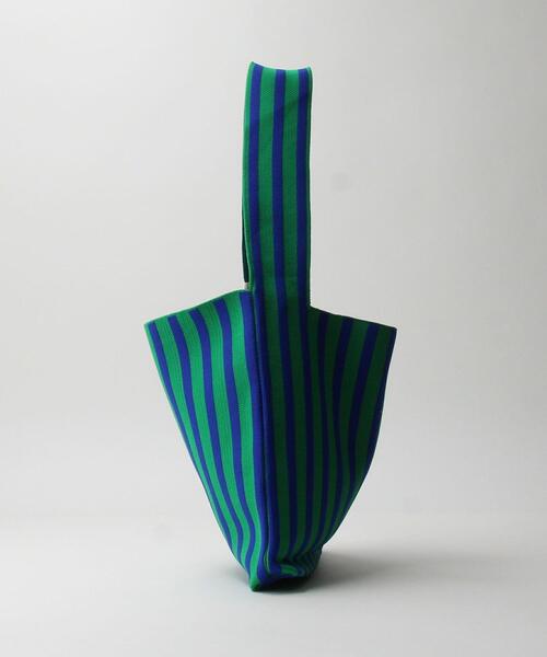 beej（ビージ）の「＜beej＞ニット ストライプ ワンショルダーバッグ（ショルダーバッグ・レディース・ケリー/オレンジ・FREE）」の4枚目の写真