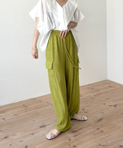 wee9s(ウィークス)の「loose fit slab cargo pants / ウエストゴムルーズフィットカーゴパンツ(カーゴパンツ・レディース・ブラック/グリーン・FREE)」の12枚目の写真