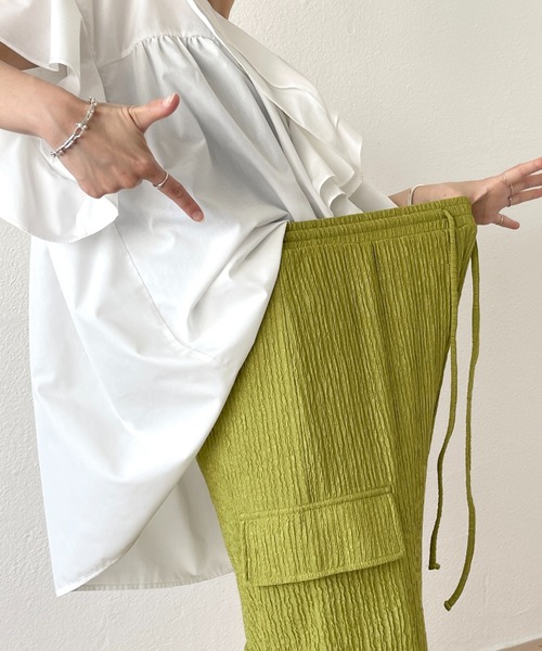 wee9s(ウィークス)の「loose fit slab cargo pants / ウエストゴムルーズフィットカーゴパンツ(カーゴパンツ・レディース・ブラック/グリーン・FREE)」の13枚目の写真