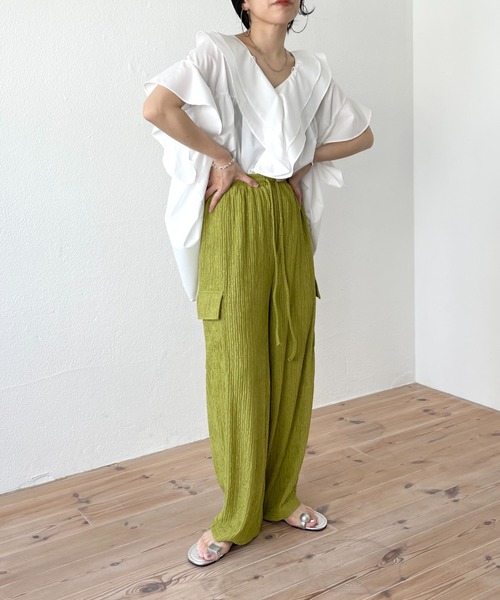 wee9s(ウィークス)の「loose fit slab cargo pants / ウエストゴムルーズフィットカーゴパンツ(カーゴパンツ・レディース・ブラック/グリーン・FREE)」の11枚目の写真