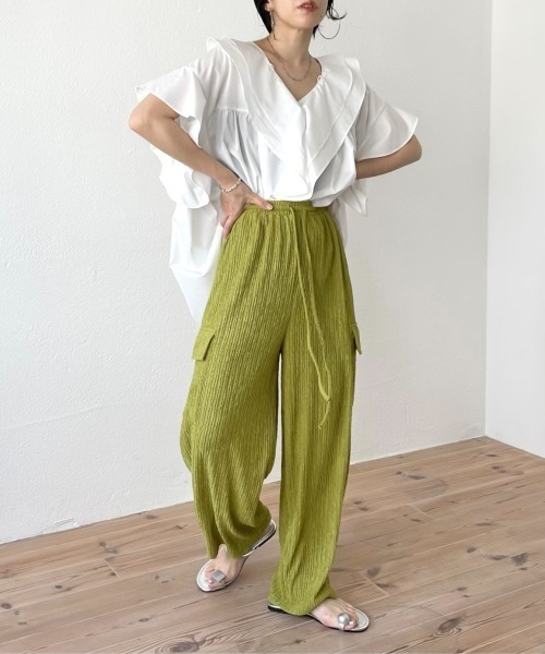 wee9s(ウィークス)の「loose fit slab cargo pants / ウエストゴムルーズフィットカーゴパンツ(カーゴパンツ・レディース・ブラック/グリーン・FREE)」の18枚目の写真