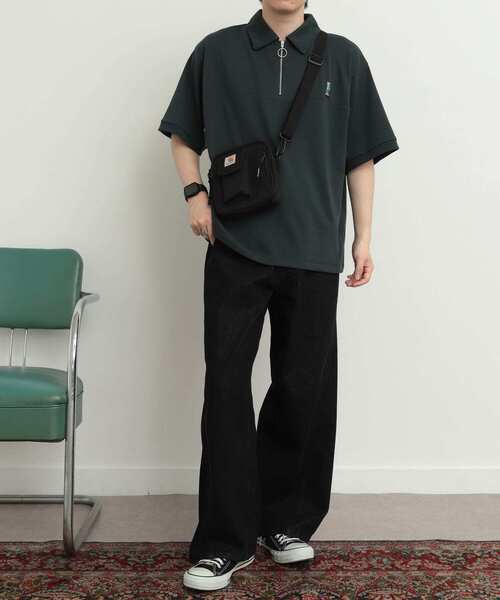 Carhartt(カーハート)の「『WEB/一部店舗限定』CARHARTT ESSENTIAL BAG S(ショルダーバッグ・メンズ・ブラック・ONE)」の6枚目の写真