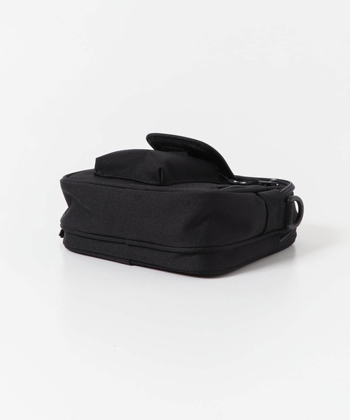 Carhartt(カーハート)の「『WEB/一部店舗限定』CARHARTT ESSENTIAL BAG S(ショルダーバッグ・メンズ・ブラック・ONE)」の9枚目の写真