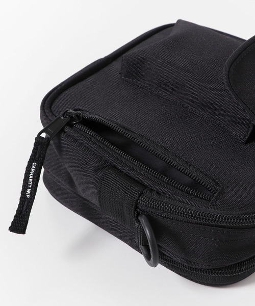 Carhartt(カーハート)の「『WEB/一部店舗限定』CARHARTT ESSENTIAL BAG S(ショルダーバッグ・メンズ・ブラック・ONE)」の10枚目の写真