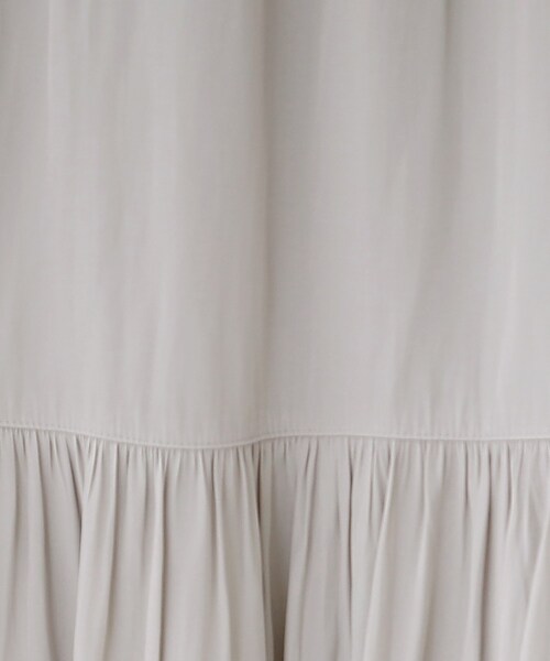 GALLEST（ギャレスト）の「サテンワッシャーティアードスカート【ウォッシャブル】（スカート・レディース・チャコールグレー/ライトグレー・05/13/36/38/40）」の9枚目の写真