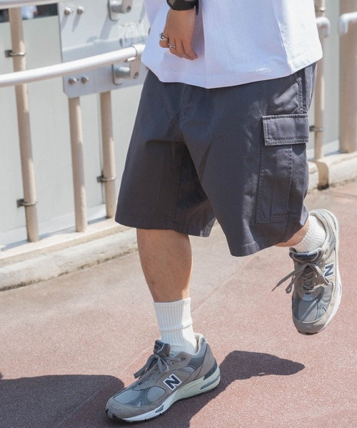 WEGO（ウィゴー）の「WEGO/ワイドカーゴショーツ（カーゴパンツ・メンズ・ブラック/グレー/カーキ/ホワイト・LARGE/MEDIUM）」の3枚目の写真