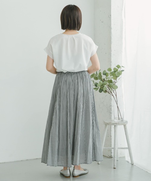 ITEMS URBANRESEARCH（アイテムズ アーバンリサーチ）の「バックタックフレンチプルオーバー（Tシャツ/カットソー・レディース・ブラック/ホワイト/カーキ/キャメル・FREE）」の22枚目の写真