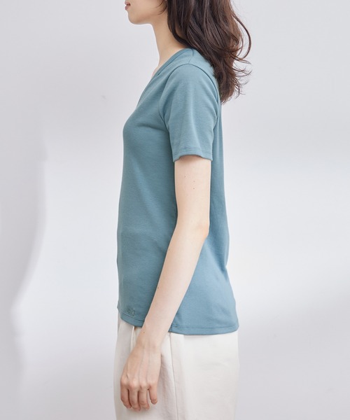ROPE'(ロペ)の「【PETIT BATEAU(プチバトー)×ROPE'】VネックTEE(Tシャツ/カットソー・レディース・ブラック/ホワイト/ホワイト系その他2/オリーブ/ブルー系その他4・M/S)」の21枚目の写真