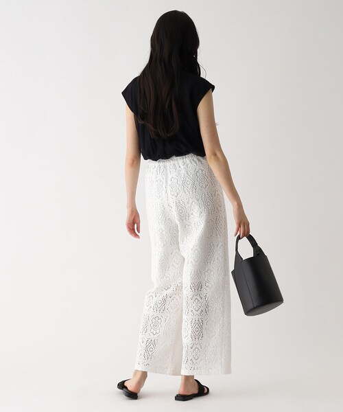 OPAQUE.CLIP(オペークドットクリップ)の「◆スクエアレースワイドイージーパンツ【イージーケア/洗濯機洗い可】(その他パンツ・レディース・オフホワイト/ブラック・36/38/40)」の17枚目の写真