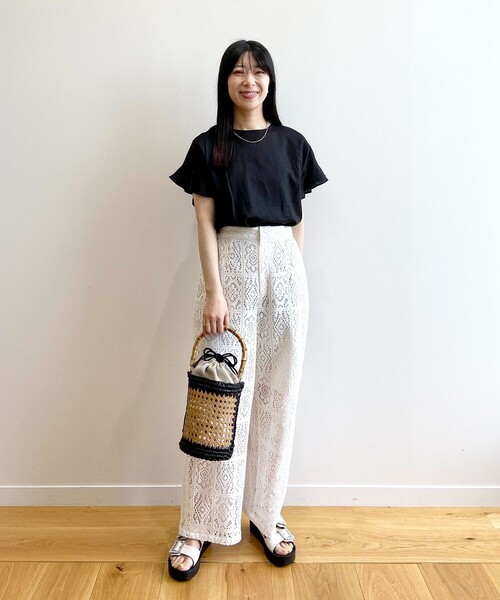 OPAQUE.CLIP(オペークドットクリップ)の「◆スクエアレースワイドイージーパンツ【イージーケア/洗濯機洗い可】(その他パンツ・レディース・オフホワイト/ブラック・36/38/40)」の3枚目の写真