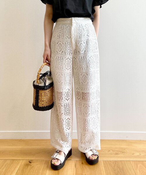 OPAQUE.CLIP(オペークドットクリップ)の「◆スクエアレースワイドイージーパンツ【イージーケア/洗濯機洗い可】(その他パンツ・レディース・オフホワイト/ブラック・36/38/40)」の10枚目の写真